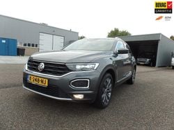 Grijs Gebruikt 2020 VW T-Roc Business SUV | € 25.951 (Goede deal)