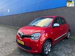 Rood (metallic) Gebruikt 2020 Renault Twingo Collection Hatchback | € 8.599 (Goede deal)