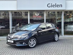 Zwart Gebruikt 2017 Toyota Auris Hatchback | € 14.400 (Eerlijke prijs)
