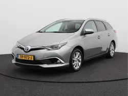 Grijs Gebruikt 2018 Toyota Auris Executive Stationwagen | € 17.450 (Eerlijke prijs)