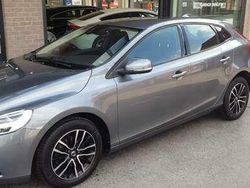 Grijs Gebruikt 2017 Volvo V40 Momentum Stationwagen | € 16.500 (Super prijs)