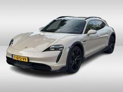 Bruin Gebruikt 2023 Porsche Taycan Cross Turismo Sedan | € 69.950 (Goede deal)