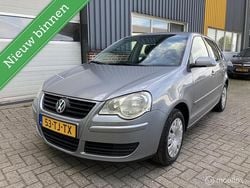 Grijs Gebruikt 2006 VW Polo Hatchback | € 3.149 (Eerlijke prijs)