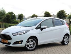 Wit Gebruikt 2014 Ford Fiesta Style Hatchback | € 6.750 (Eerlijke prijs)