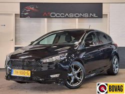 Zwart Gebruikt 2018 Ford Focus ST-Line Hatchback | € 10.995 (Super prijs)