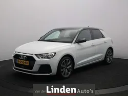 Wit Gebruikt 2022 Audi A1 Sportback Premium Hatchback | € 22.950 (Eerlijke prijs)