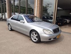 Grijs, metallic lak Gebruikt 2001 Mercedes S600 Sedan | € 4.750