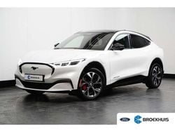 Wit Gebruikt 2022 Ford Mustang Mach-E SUV | € 34.900 (Eerlijke prijs)
