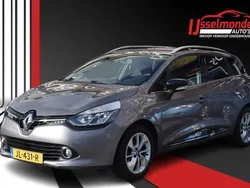 Grijs, metallic lak Gebruikt 2016 Renault Clio GrandTour LIMITED Stationwagen | € 9.940 (Eerlijke prijs)