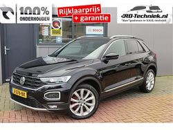 Zwart (metallic) Gebruikt 2020 VW T-Roc Sport SUV | € 25.749 (Eerlijke prijs)