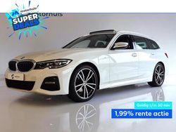 Wit Gebruikt 2021 BMW 320 Executive Stationwagen | € 29.940 (Eerlijke prijs)