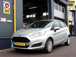 Grijs Gebruikt 2016 Ford Fiesta Trend Hatchback | € 6.815 (Eerlijke prijs)