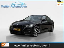 Zwart Gebruikt 2018 BMW 330 Executive Sedan | € 19.945 (Super prijs)
