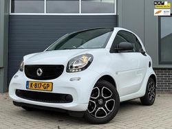 Wit Gebruikt 2018 Smart ForTwo Coupé Hatchback | € 8.999 (Eerlijke prijs)