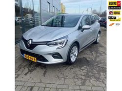 Grijs Gebruikt 2021 Renault Clio V Intens Hatchback | € 10.750 (Goede deal)