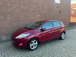 Rood Gebruikt 2011 Ford Fiesta Titanium Hatchback | € 7.899 (Iets duurder)