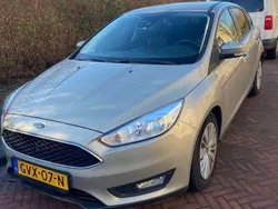 Grijs Gebruikt 2016 Ford Focus Titanium Hatchback | € 8.450 (Super prijs)