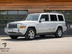 Zilver, metallic lak Gebruikt 2009 Jeep Commander Sport SUV | € 17.950