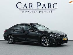 Zwart Gebruikt 2020 BMW 330 M Sport Sedan | € 34.995 (Eerlijke prijs)