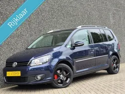 Blauw Gebruikt 2014 VW Touran Highline MPV | € 12.995 (Duur)