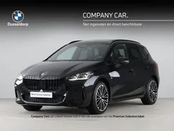 Saphirschwarz metallic (donker zwart metallic) Gebruikt 2025 BMW 230e Active Tourer Comfort Edition MPV | € 65.080