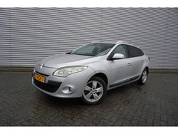 Grijs Gebruikt 2010 Renault Mégane GrandTour Dynamique Stationwagen | € 3.750 (Eerlijke prijs)