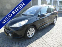 Zwart Gebruikt 2008 Peugeot 207 Hatchback | € 2.750 (Iets duurder)