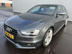 Grijs Gebruikt 2012 Audi A4 Comfort Sedan | € 13.950 (Duur)