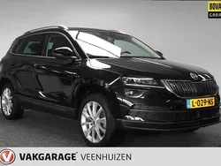 Zwart Gebruikt 2020 Skoda Karoq Style SUV | € 23.950 (Eerlijke prijs)