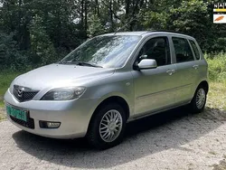 Grijs Gebruikt 2003 Mazda 2 MPV | € 1.350 (Goede deal)