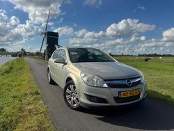 Grijs (metallic) Gebruikt 2007 Opel Astra Cosmo Hatchback | € 2.950