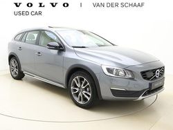 Grijs Gebruikt 2016 Volvo V60 CC Summum Stationwagen | € 25.900 (Iets duurder)