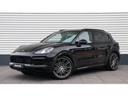 Zwart Gebruikt 2022 Porsche Cayenne SUV | € 87.950 (Eerlijke prijs)