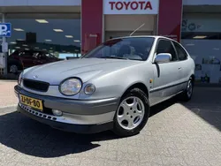 Grijs Gebruikt 1999 Toyota Corolla Hatchback | € 4.900