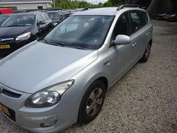 Grijs Gebruikt 2010 Hyundai i30 Dynamiq Stationwagen | € 1.495 (Eerlijke prijs)
