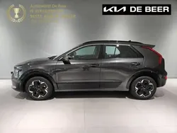 Interstellar grey (grijs metallic) Gebruikt 2022 Kia e-Niro 2 SUV | € 21.995 (Goede deal)