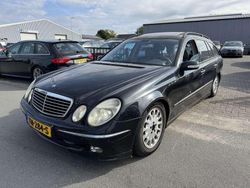 Zwart Gebruikt 2003 Mercedes E320 Stationwagen | € 1.950