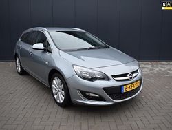 Grijs (metallic) Gebruikt 2013 Opel Astra Cosmo Stationwagen | € 6.950 (Eerlijke prijs)