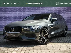Groen Nieuw 2025 Volvo V60 Stationwagen | € 58.170 (Eerlijke prijs)