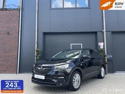 Zwart Gebruikt 2018 Opel Grandland X Innovation SUV | € 13.990 (Eerlijke prijs)