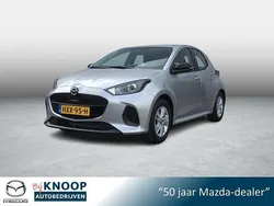 Grijs Gebruikt 2025 Mazda 2 Center-Line Hatchback | € 26.400 (Eerlijke prijs)