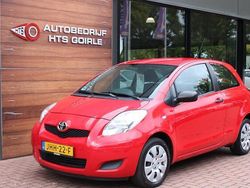Rood Gebruikt 2010 Toyota Yaris Cool Hatchback | € 4.350 (Eerlijke prijs)
