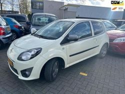Geel Gebruikt 2011 Renault Twingo Collection Hatchback | € 3.450 (Eerlijke prijs)