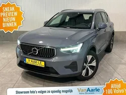 Grijs, metallic lak Gebruikt 2022 Volvo XC40 SUV | € 25.850 (Super prijs)