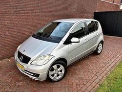 Grijs (metallic) Gebruikt 2008 Mercedes A150 Classic MPV | € 4.250 (Eerlijke prijs)