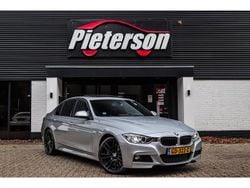 Grijs Gebruikt 2015 BMW 335 Executive Sedan | € 21.950 (Eerlijke prijs)