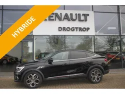Noir etoile (zwart metallic) Gebruikt 2022 Renault Arkana Intens SUV | € 24.825 (Eerlijke prijs)