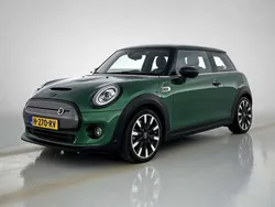 Groen, metallic lak Gebruikt 2020 Mini Cooper SE Hatchback | € 16.995 (Eerlijke prijs)