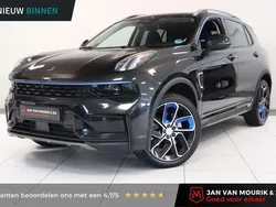 Zwart, metallic lak Gebruikt 2022 Lynk & Co 01 SUV | € 24.900 (Eerlijke prijs)