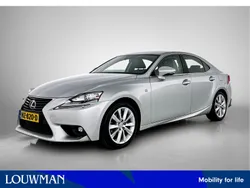 Grijs Gebruikt 2016 Lexus IS300h Sedan | € 18.950 (Eerlijke prijs)